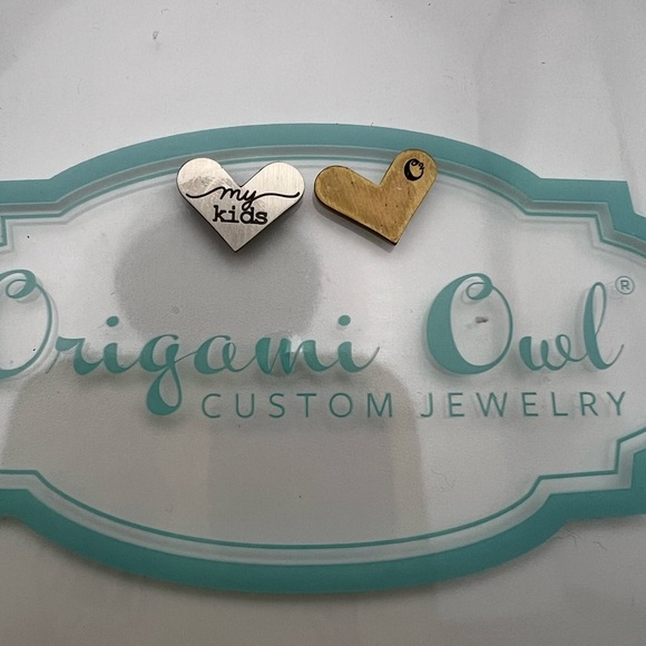 Origami Owl Authentic Small Heart Plates Set - Picture 2 of 3
